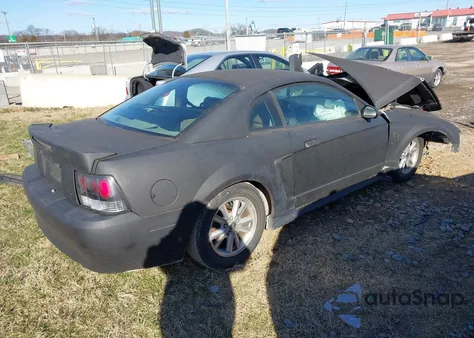 2002 Ford Mustang z USA, uszkodzony, nr VIN 1FAFP40422F210055